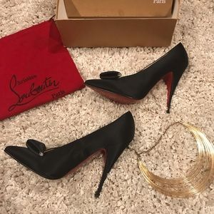 NIB Christian Louboutin Satin Pump AUTHENTIC